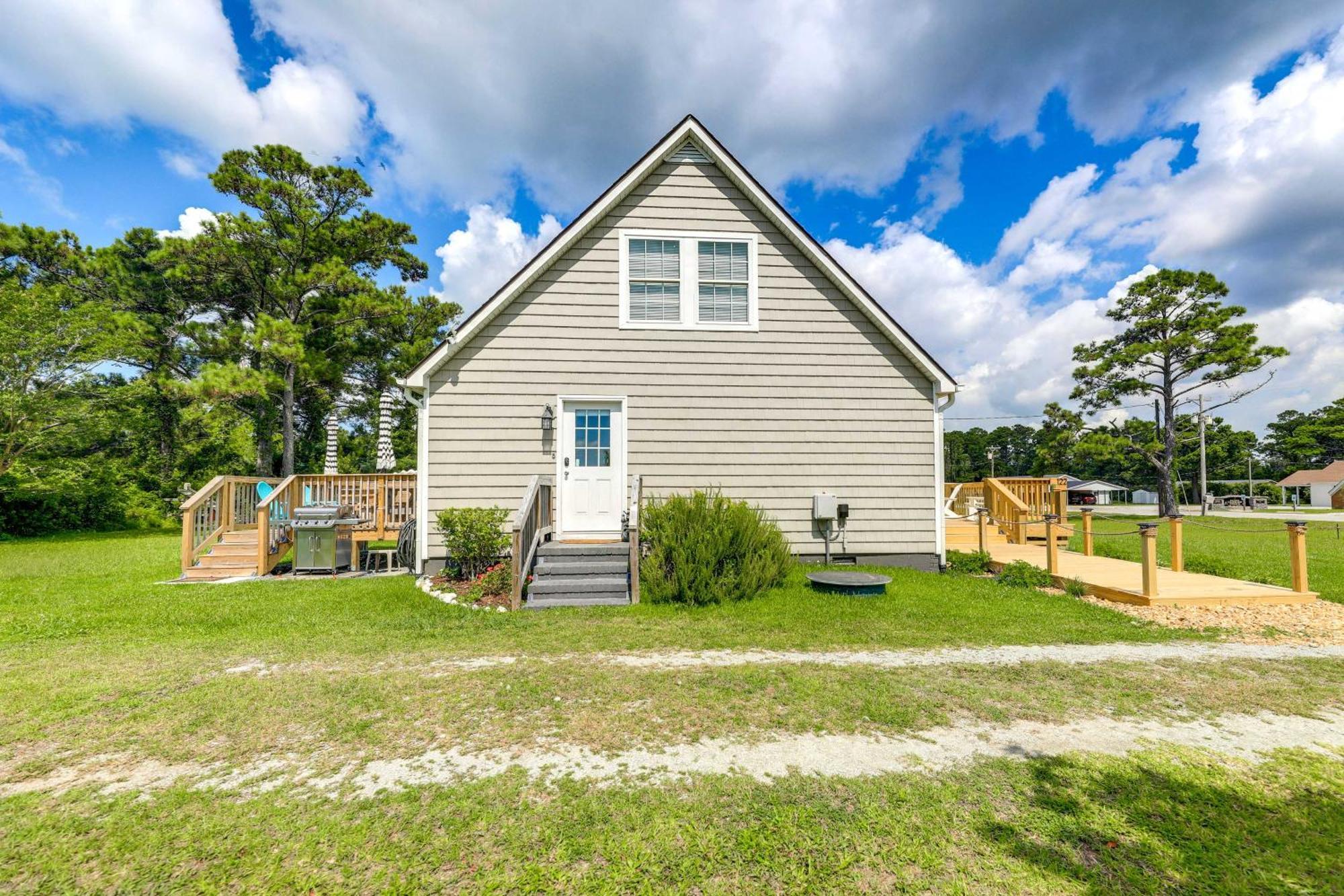 The Willowberry House With Deck And Grill! Harkers Island Exterior photo